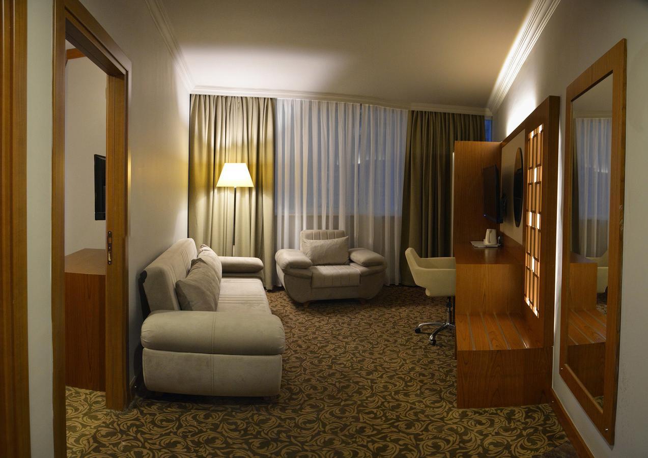 Yilmazoglu Park Hotel Газиантеп Екстериор снимка